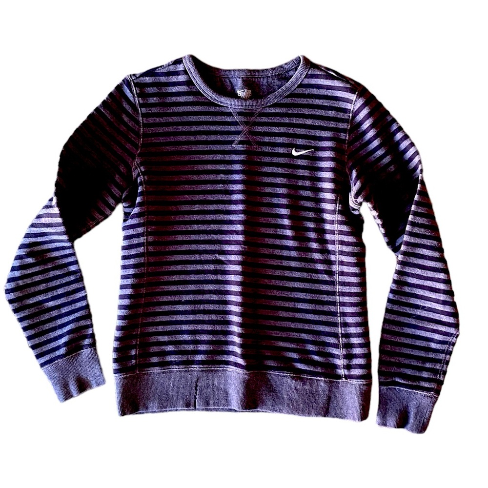 Nike Women’s Medium pullover sweater